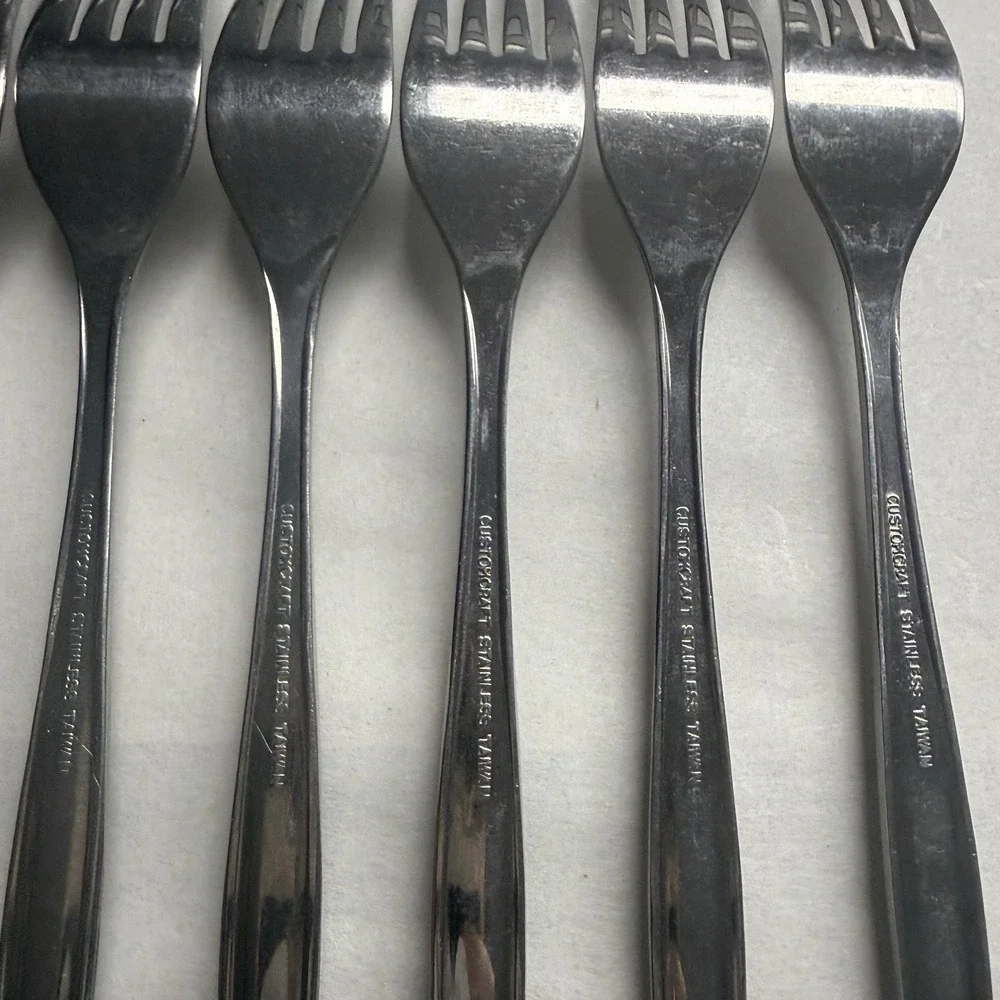 8 Vintage Customcraft CUS1 Dinner Forks Roses Stainless Steel Flatware